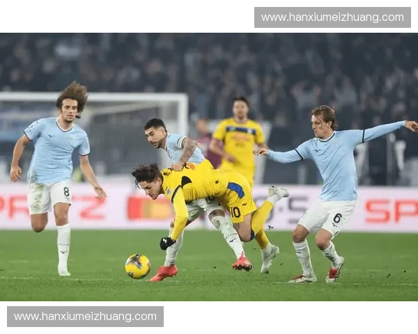 欧冠直播英文解说全程解析战术焦点与精彩瞬间深度复盘球星表现